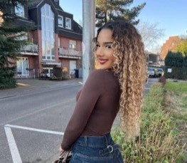 Haare vor Sonne schützen: So bleiben sie gesund und glänzend